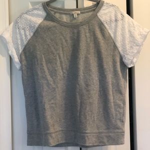 Unique GAP grey top